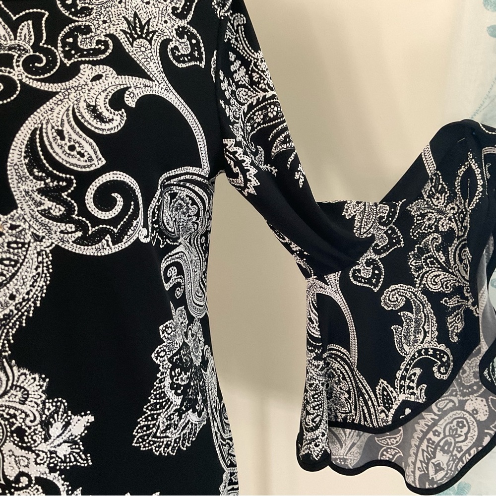 Black and spandex top, 3/4 butterfly sleeves, medium, very cute